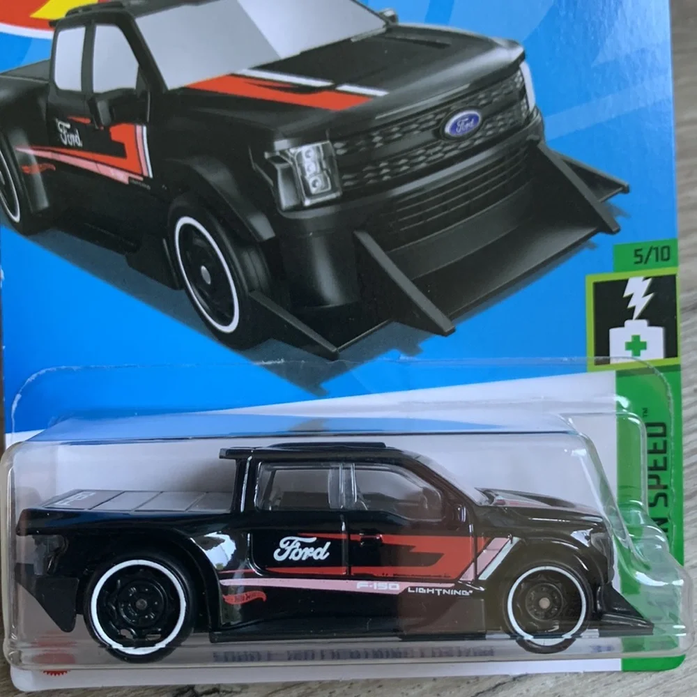 Hot Wheels Ford F150 Lightning Custom Truck Black Electric Vehicle EV Hotwheels